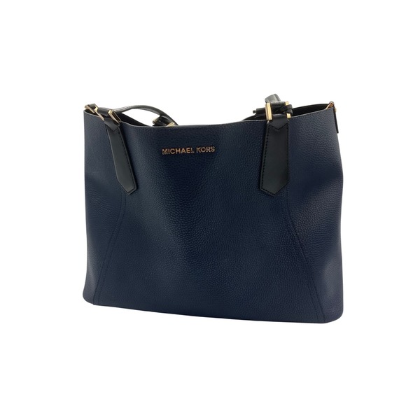 Michael Kors Handbags - Michael Kors Nvy Blu Pebbled Lthr Tote Bag w/ Matching Pouch Gold Hardwar EZUFT9